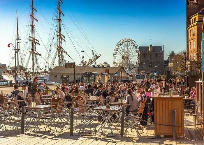 Dinbnb I Mid-city Luxury With Mini Balcony And Smart Tv & Sound System Σπίτι διακοπών Μπέργκεν